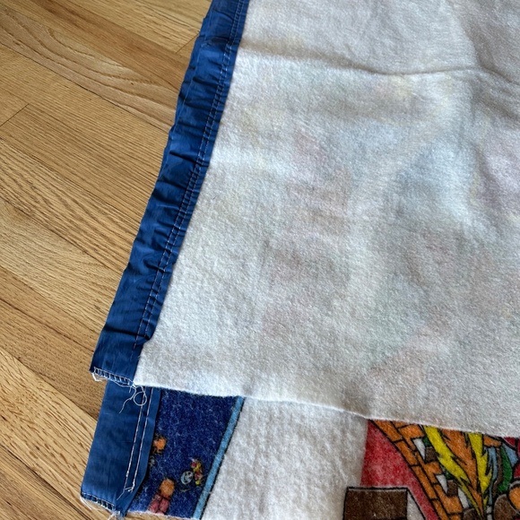 Vintage Nintendo Super Mario Brothers & Zelda Blanket - Picture 7 of 7